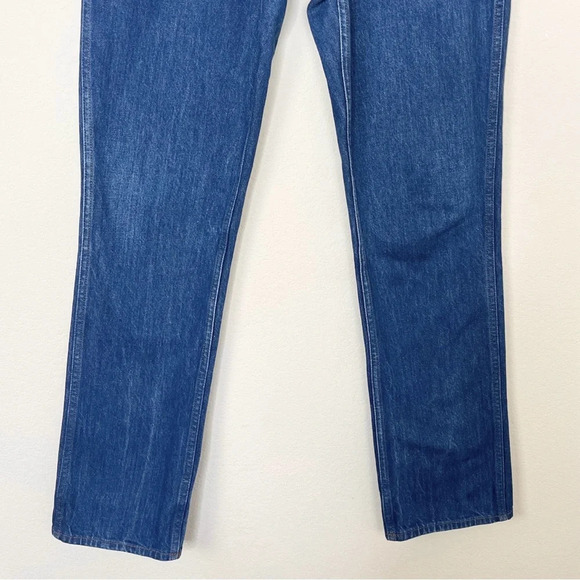 FRAME Le Italian True Straight Jean in Vintage Blue - Picture 8 of 13